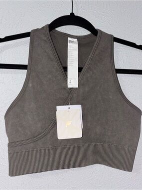 Fabletics Shelby Seamless Rib Bra II Taupe Medium Racerback Cropped NWT